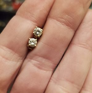 18k gold 1/2ct diamond solitaire earrings